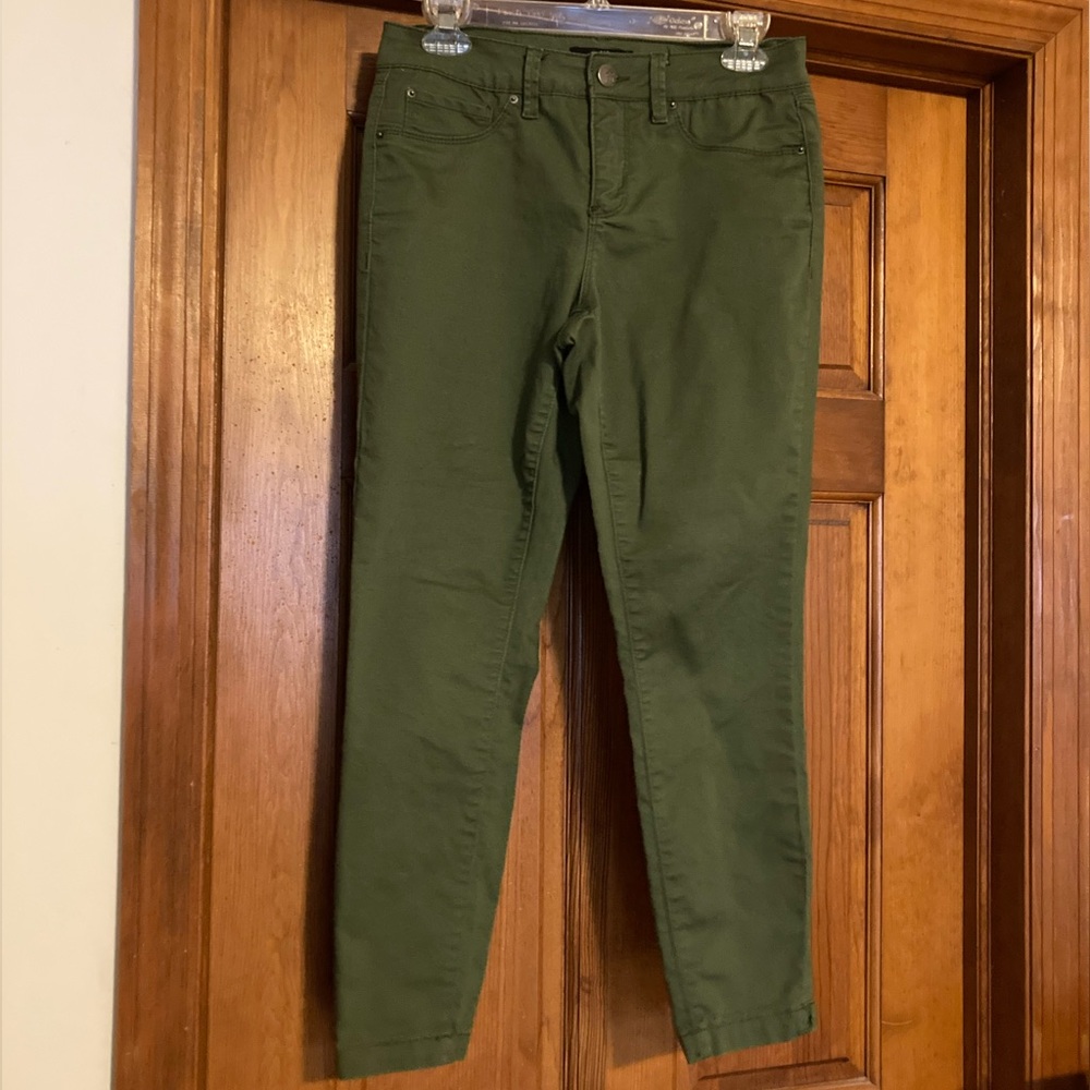 Royalty For Me Jeans
Size 6
